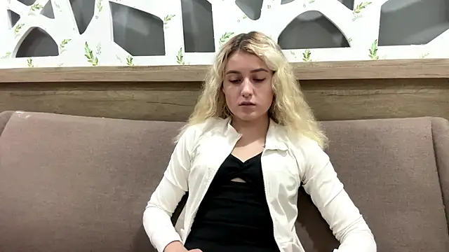 ConcepcionPang online show from 02-25-26, 10:03