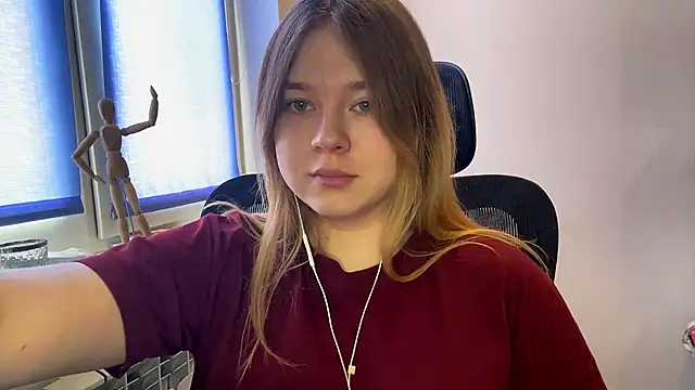 TomikoPfau online show from 02-23-26, 09:06