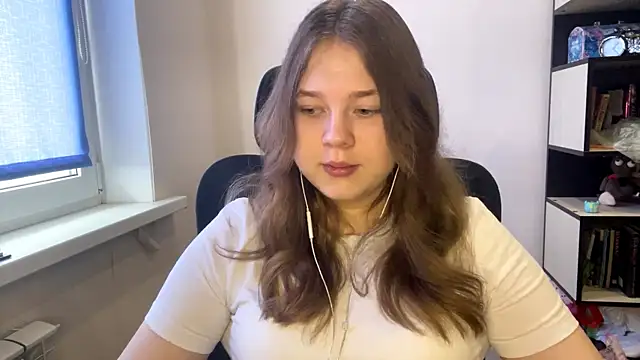 TomikoPfau online show from 03-13-26, 07:48