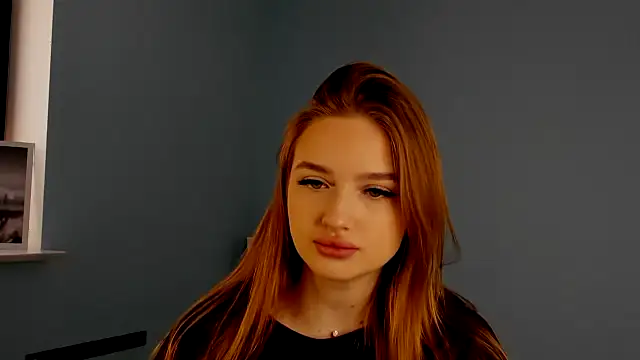 Snapshot of SolLocy chatting on 02-21-26, 09:21 SolLocy online show from 02-21-26, 09:21