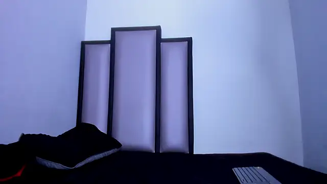 Snapshot of Endrick-23 chatting on 04-09-26, 03:50 Endrick-23 online show from 04-09-26, 03:50