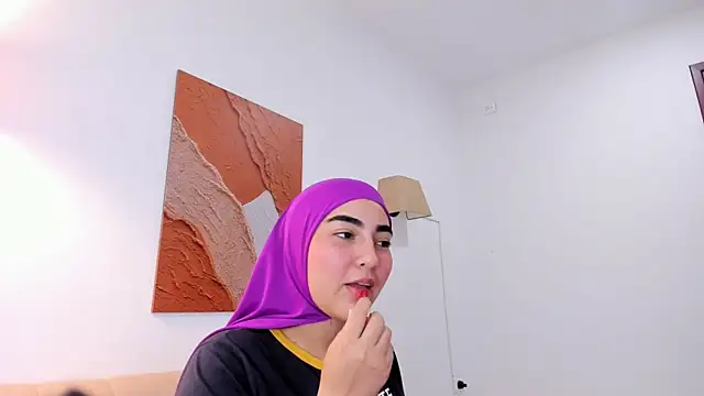 Snapshot of Malika_Noor chatting on 06-15-26, 05:26 Malika Noor online show from 06-15-26, 05:26