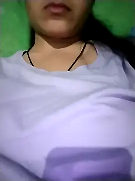 Snapshot of Nivya-Singh chatting on 02-27-26, 03:12 Nivya-Singh online show from 02-27-26, 03:12