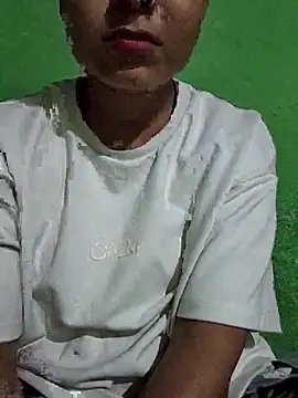 Snapshot of Nivya-Singh chatting on 03-28-26, 02:27 Nivya-Singh online show from 03-28-26, 02:27