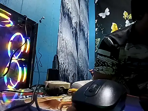 Snapshot of Asianpak11 chatting on 02-19-26, 06:04 Asianpak11 online show from 02-19-26, 06:04