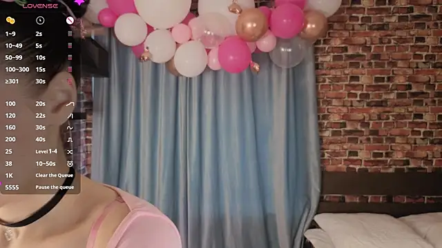 Six Seven7 online show from 04-15-26, 12:01