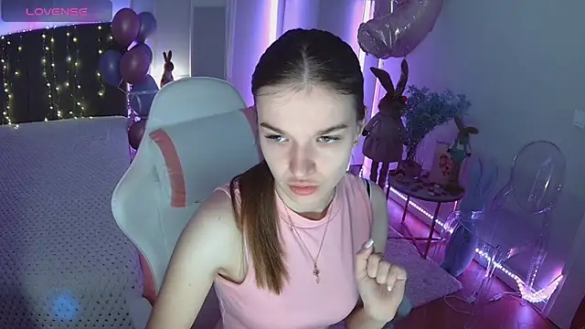 Ann Wood online show from 03-24-26, 06:40