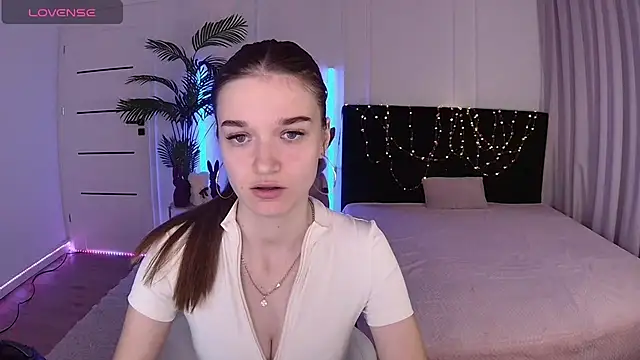 Ann Wood online show from 05-08-26, 02:55