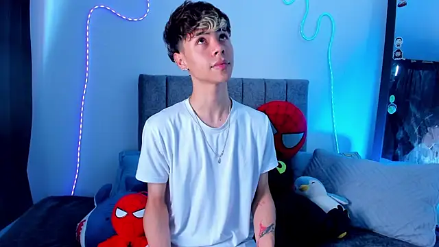 Snapshot of Callum_777 chatting on 07-05-26, 04:58 Callum 777 online show from 07-05-26, 04:58