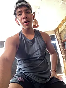 Snapshot of Alejandrososas chatting on 07-08-26, 05:50 Alejandrososas online show from 07-08-26, 05:50