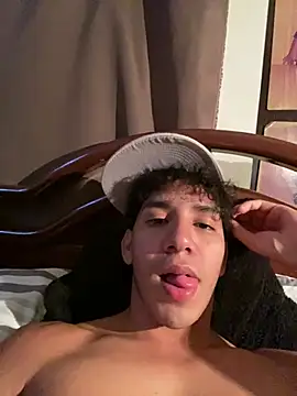 Snapshot of Alejandrososas chatting on 07-22-26, 04:15 Alejandrososas online show from 07-22-26, 04:15