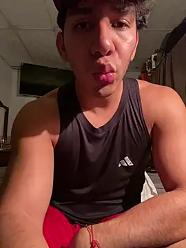 Snapshot of Alejandrososas chatting on 08-07-26, 05:15 Alejandrososas online show from 08-07-26, 05:15