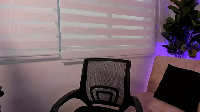 Antonella Moretti  online show from 02-25-26, 01:54