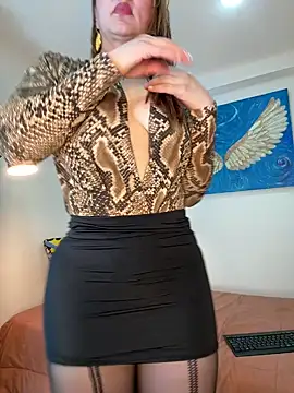 Viictoria-Jones online show from 04-15-26, 10:11