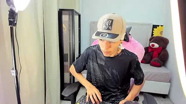 Bad bunnyy  online show from 03-17-26, 11:41