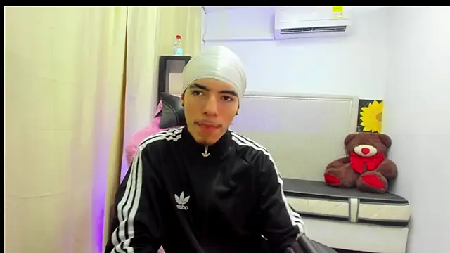 Bad bunnyy  online show from 03-30-26, 03:35