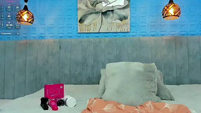 Snapshot of karola_cute_ chatting on 05-08-26, 07:36 karola cute online show from 05-08-26, 07:36