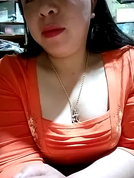 Snapshot of Lucky_girl_4 chatting on 02-25-26, 04:05 Lucky girl 4 online show from 02-25-26, 04:05