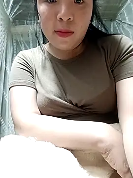 Snapshot of Lucky_girl_4 chatting on 03-10-26, 03:50 Lucky girl 4 online show from 03-10-26, 03:50