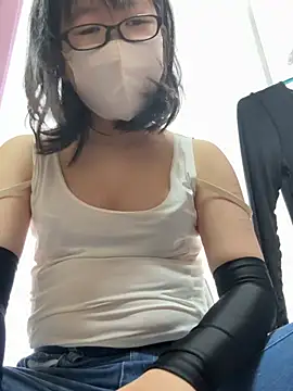 Snapshot of nana_ayu4696 chatting on 04-10-26, 03:56 nana ayu4696 online show from 04-10-26, 03:56