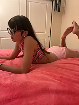 Brunettefantasy4848 online show from 05-11-26, 02:50
