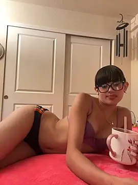 Brunettefantasy4848 online show from 05-19-26, 04:30