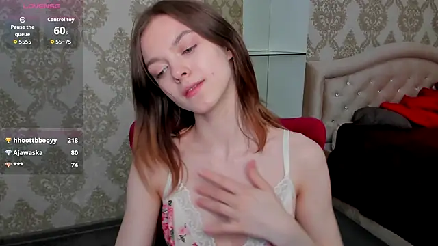  Molly Coy  online show from 05-16-26, 10:36