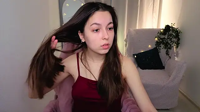 Snapshot of BellaThery chatting on 05-14-26, 05:14 BellaThery online show from 05-14-26, 05:14