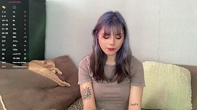 Snapshot of Emmibrilson chatting on 04-02-26, 12:03 Emmibrilson online show from 04-02-26, 12:03