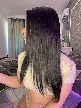 Olivia Noor online show from 05-03-26, 03:40