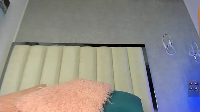 Snapshot of Ambarr_Moon_ chatting on 03-17-26, 07:28 Ambarr Moon online show from 03-17-26, 07:28