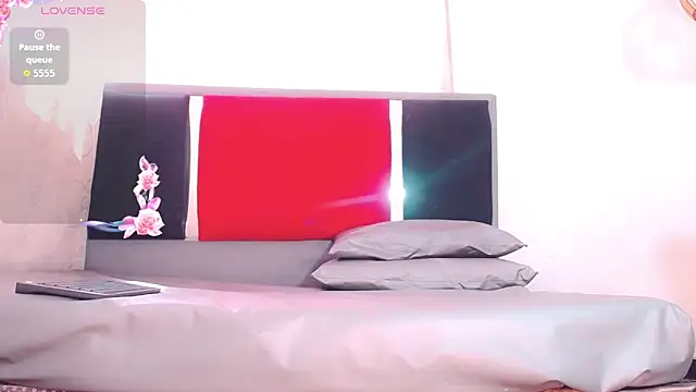 Abby White   online show from 03-25-26, 07:31