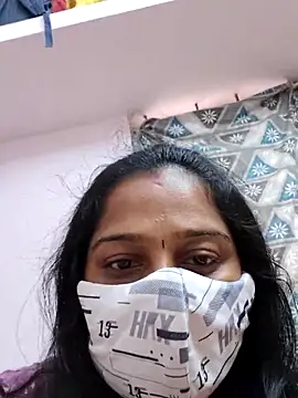 Snapshot of Shaliniqueen chatting on 06-15-26, 12:29 Shaliniqueen online show from 06-15-26, 12:29