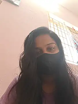 Snapshot of Shaliniqueen chatting on 06-25-26, 06:40 Shaliniqueen online show from 06-25-26, 06:40