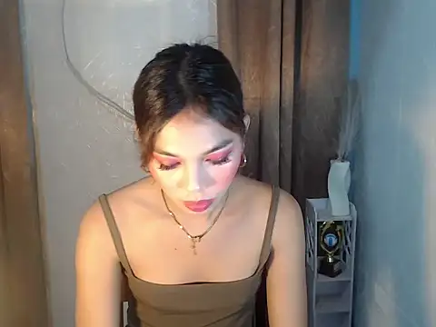 SeductiveTSMistress online show from 06-11-26, 02:15