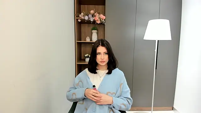 KerrieWeigel online show from 02-21-26, 09:21