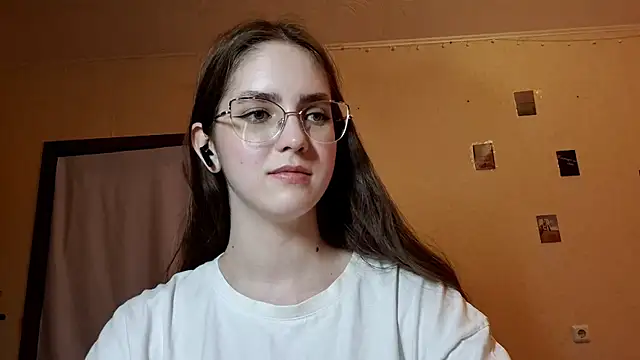 Katelemon online show from 05-04-26, 02:24