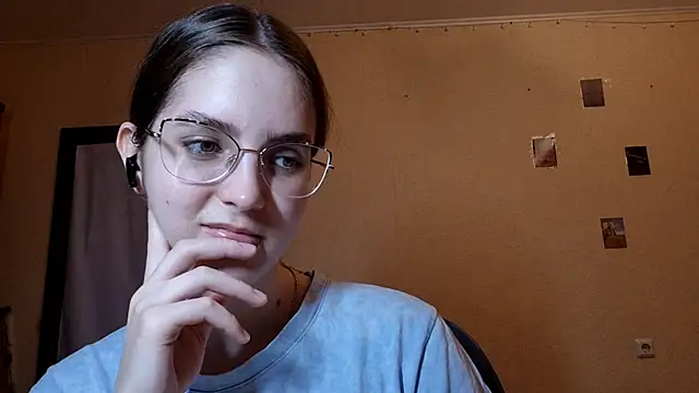 Katelemon online show from 05-17-26, 02:24