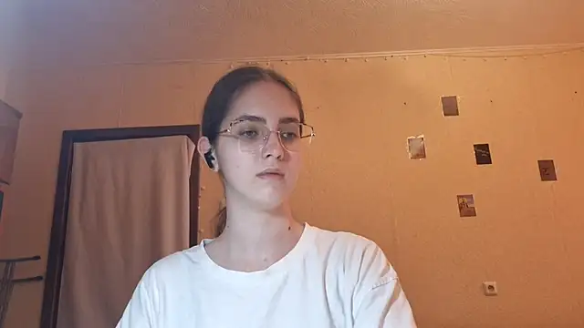 Katelemon online show from 06-22-26, 12:46