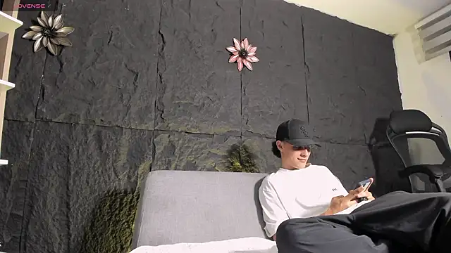 TylerDlucca online show from 02-27-26, 04:23