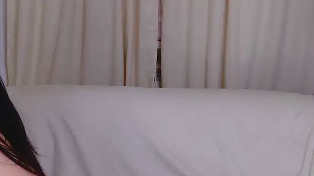 Erika Moan  online show from 03-17-26, 06:06