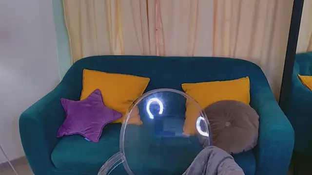 Erika Moan  online show from 03-27-26, 08:26