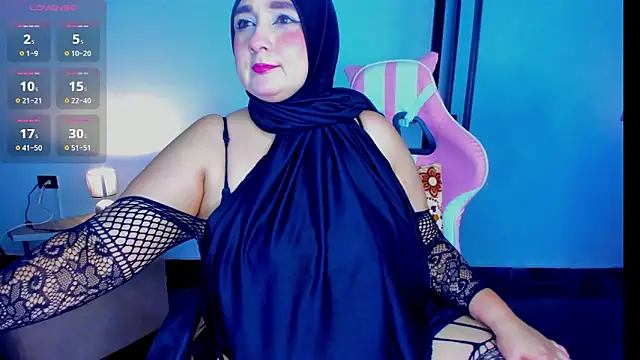 HijabiMilff online show from 05-28-26, 02:36