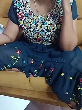 Snapshot of Queenlipx chatting on 03-14-26, 03:50 Queenlipx online show from 03-14-26, 03:50