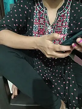 Snapshot of Queenlipx chatting on 03-16-26, 03:05 Queenlipx online show from 03-16-26, 03:05