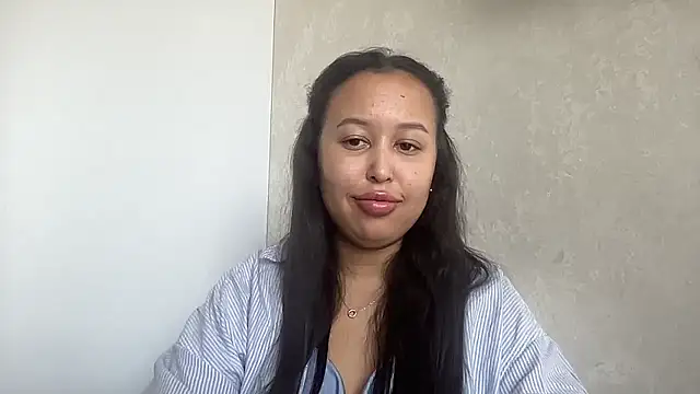 Snapshot of Dana_005 chatting on 03-18-26, 09:45 Dana 005 online show from 03-18-26, 09:45