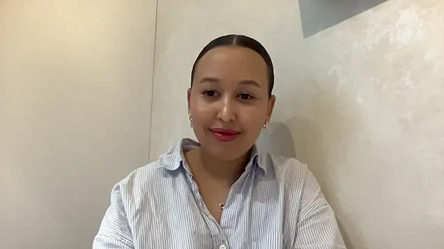 Snapshot of Dana_005 chatting on 03-27-26, 08:19 Dana 005 online show from 03-27-26, 08:19