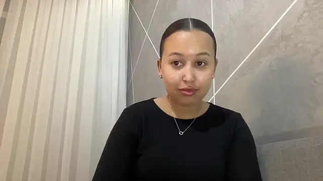 Dana 005 online show from 05-18-26, 09:09