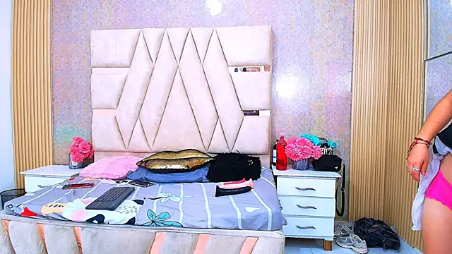 Snapshot of Megan_Jhonsom chatting on 02-21-26, 08:32 Megan Jhonsom online show from 02-21-26, 08:32