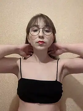 Ella17582 online show from 03-04-26, 09:32